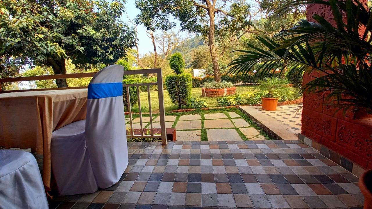 Serenity Resort Panhāla Exterior foto
