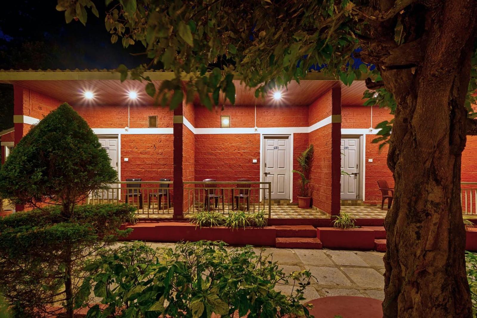 Serenity Resort Panhāla Exterior foto