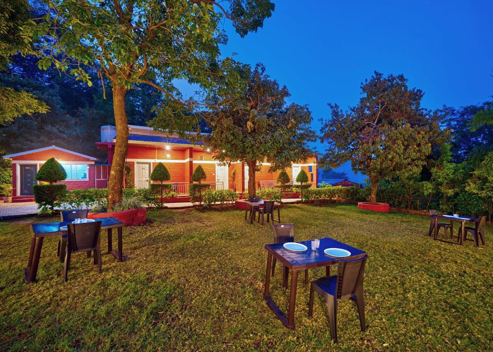 Serenity Resort Panhāla Exterior foto
