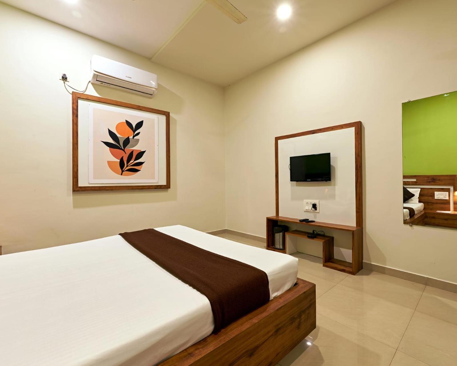 Serenity Resort Panhāla Exterior foto